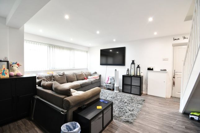 10, Camford Court, Bedford photo 4