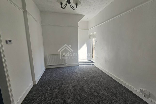 4, Fiddler Hill, Dewsbury photo 4