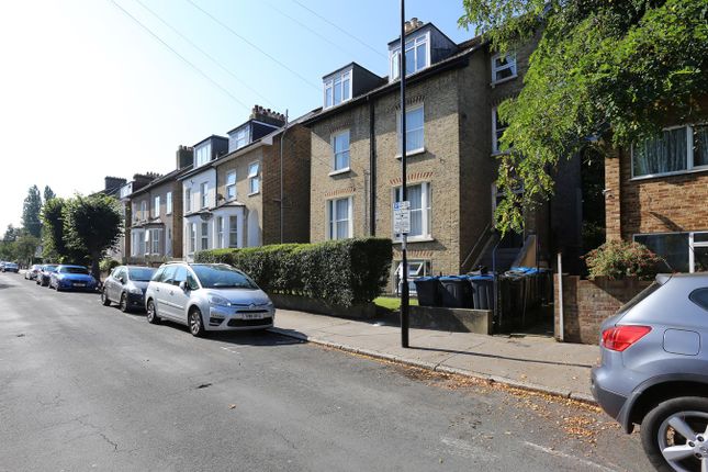 Thumbnail Flat to rent in Nicholson Road, Croydon