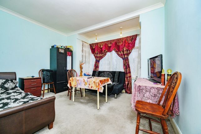 4A, Hillborough Road, Bedfordshire photo 2