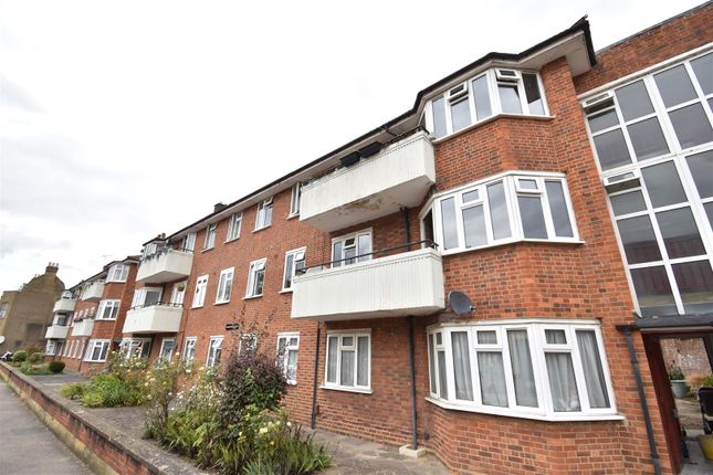 Thumbnail Flat to rent in Surbiton Road, Kingston Upon Thames