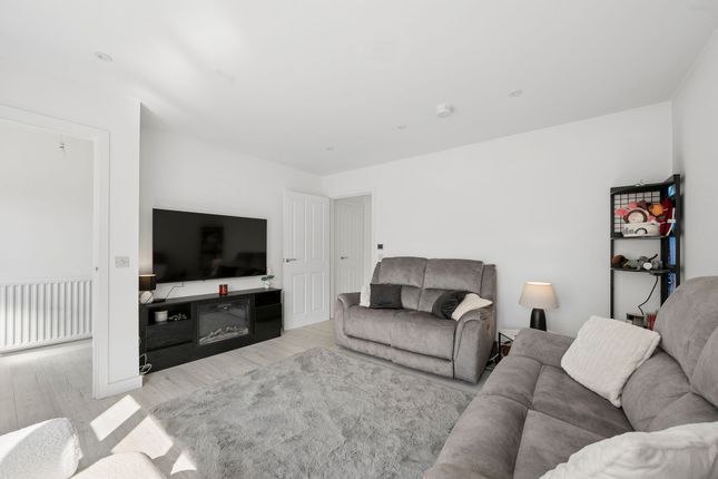 2 Boxland Drive, Bo'ness photo 4