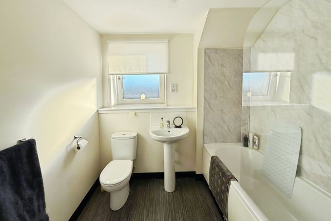 Seven Oaks, 36, Harrysmuir Road, West Lothian, Scotland photo 4