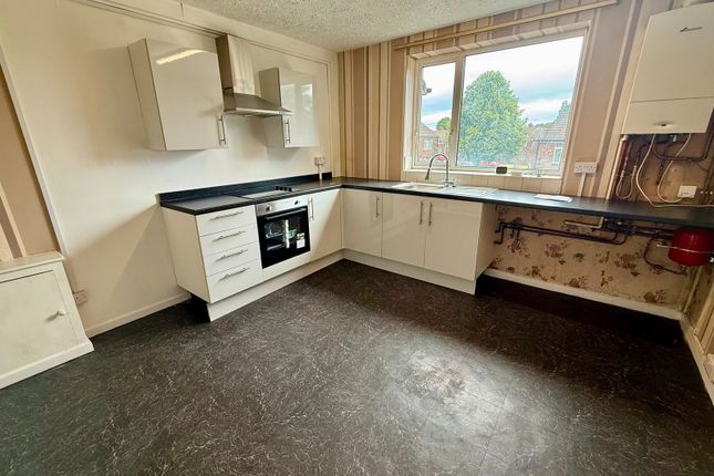 7b, Hawthorn Crescent, Skelmersdale photo 4