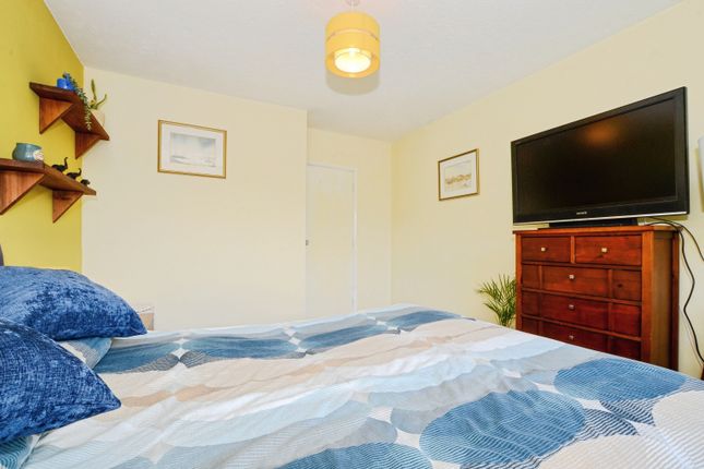 Flat 17/Roseberry Court, Grandfield Avenue, Watford photo 4