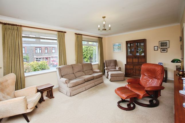 21, Heol Y Ffynnon, Pontypridd photo 3