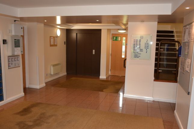 210, Melrose Apartment, Hathersage Road, Victoria Park, Manchester photo 3