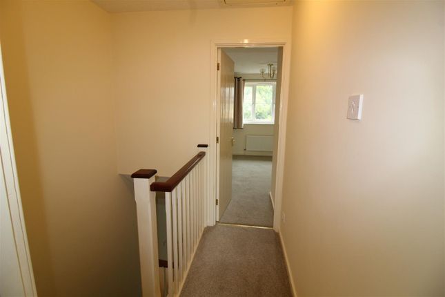 64, Blackmead, Sevenoaks photo 5