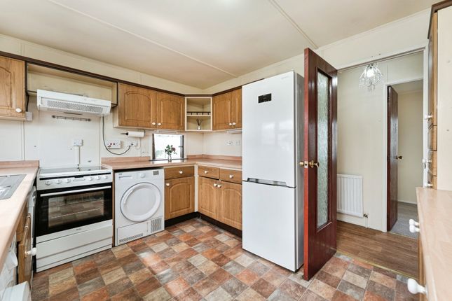 4, Priors Close, Ely photo 2