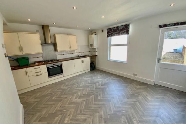 70, Lyppiatt Road, Bristol photo 2