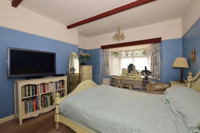 3 Bed Detached Bungalow For Sale In Link Lane South Wallington