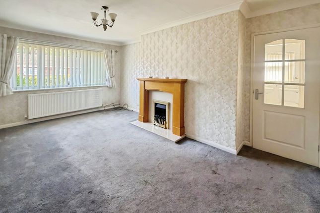8, Mill Close, Stourport on Severn photo 2