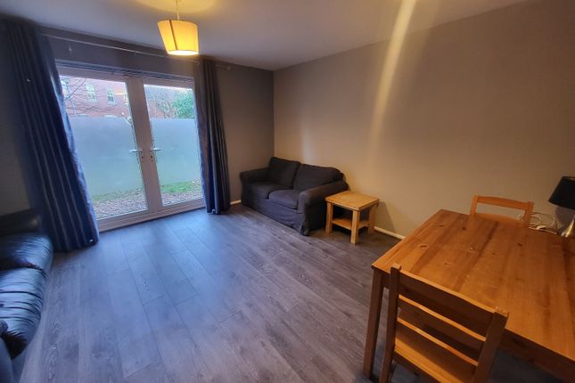 50 Peregrine Street, Hulme, Manchester photo 5