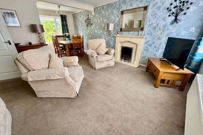 11, Dunbar Close, Holmes Chapel photo 2