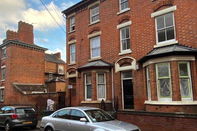 Flat for sale in Turner Street, Leicester