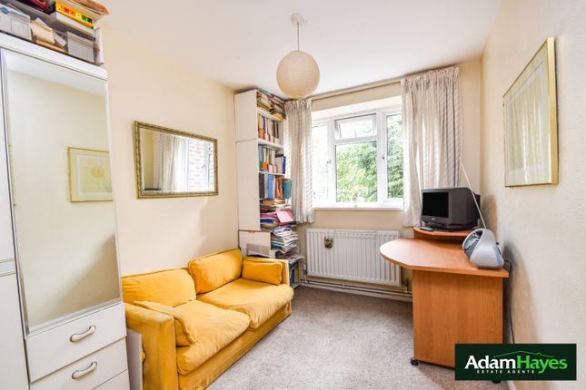 Flat for sale in Nether Street, London