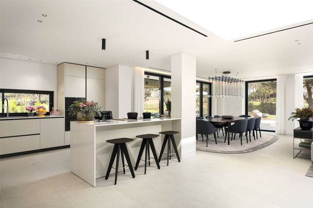 Apartment for sale in One Green Way Residences, Quinta Do Lago, Rua Nabão, Algarve, 8135-024