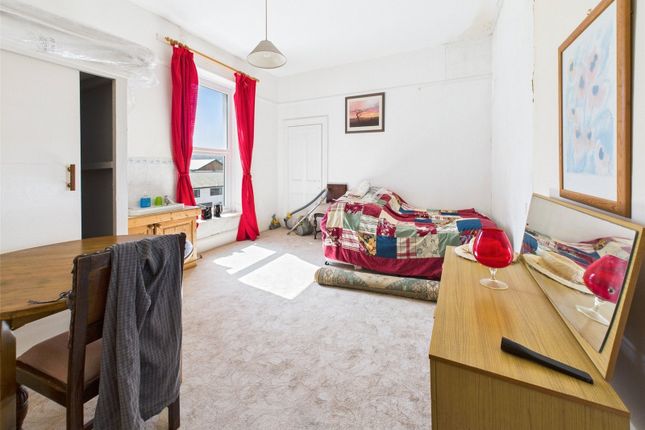 Flat 2, 4, Oxford Park, Devon photo 4