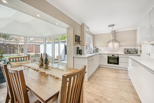 24, Seymour Drive, Lancashire photo 4