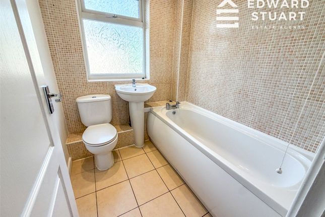 70, Lessingham, Peterborough photo 4
