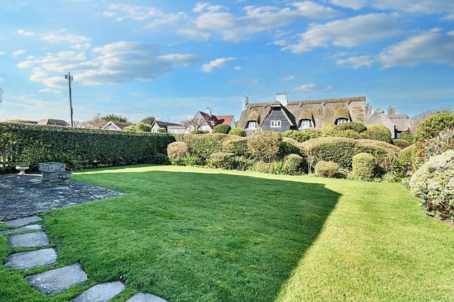 Flint Cottage, 38 Sea Lane, Bognor Regis photo 3