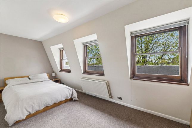Flat 5, 35, Aldridge Road Villas, London photo 3