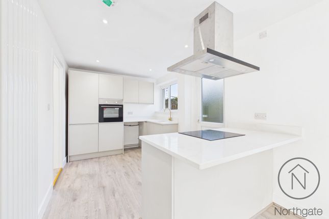8 Arrowsmith Square, Newton Aycliffe photo 3