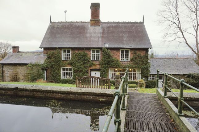 Thumbnail Detached house for sale in Leighton, Welshpool