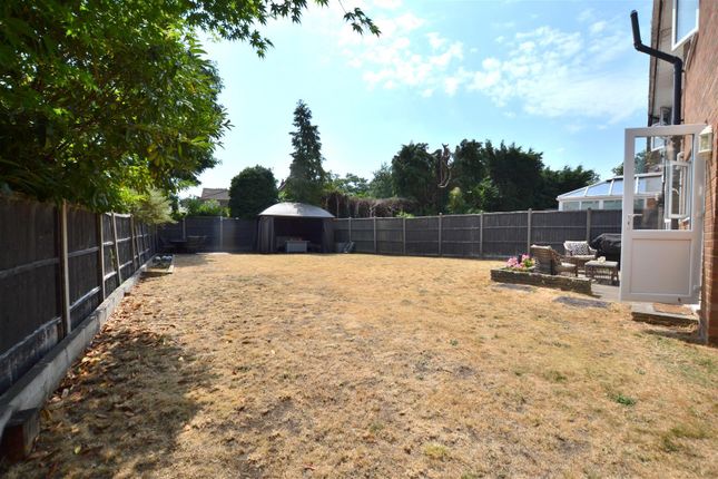 4, Attlee Gardens, Fleet photo 4
