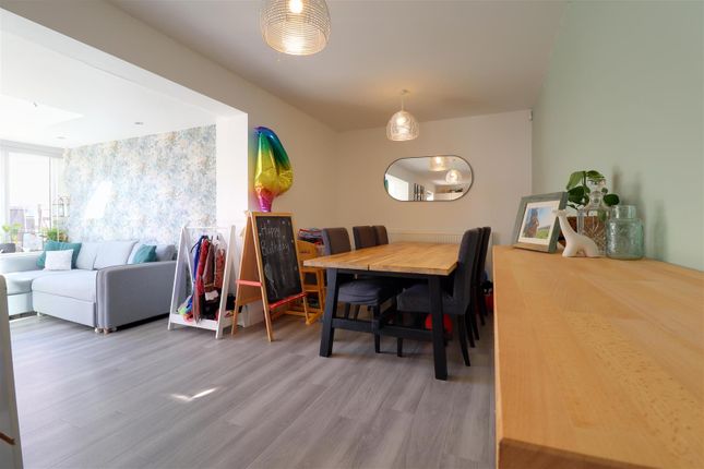 22, Englesea Way, Alsager photo 4