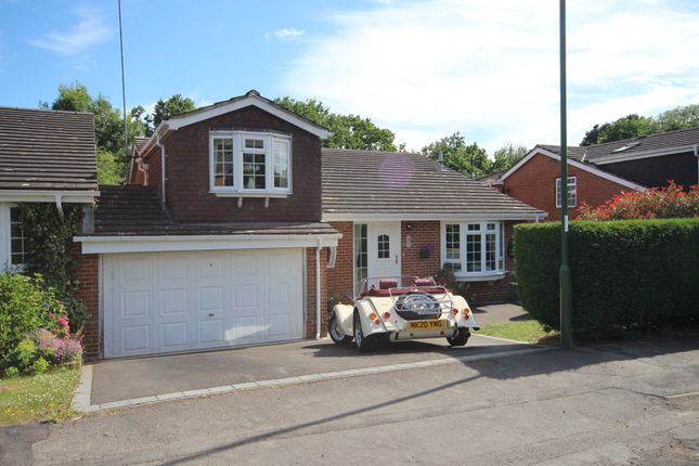 5 bed link-detached house for sale in Ghyll Crescent, Horsham RH13