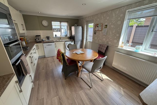 29, Gloucester Avenue, Broadstairs photo 2