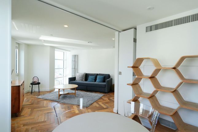 Flat 168, Eagle Point, London photo 4