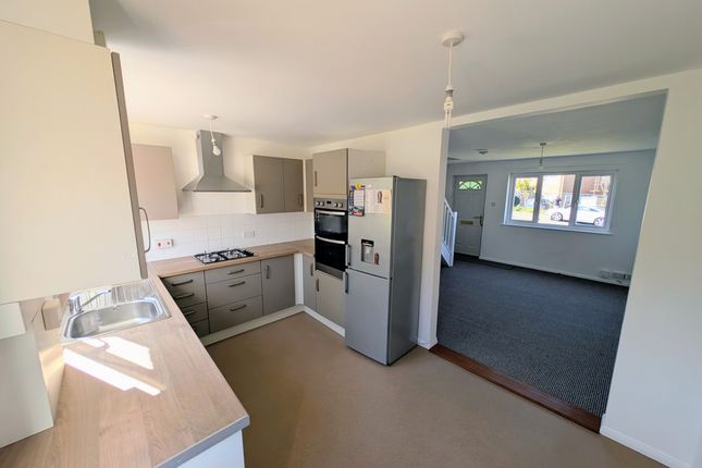 64, Kingslea Park, East Cowes photo 4