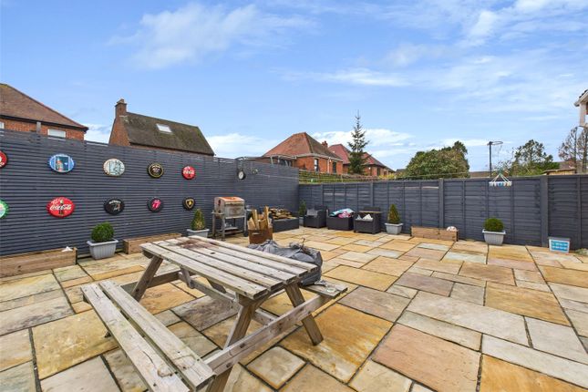 30, Billingham Close, Gloucestershire photo 3