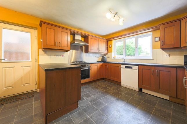 58 Greenhaugh, Newcastle Upon Tyne photo 4