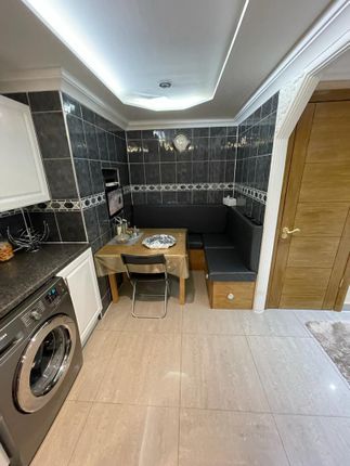 Flat for sale in Lilestone Street, London