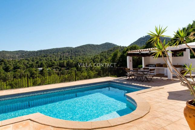 Villa for sale in Santa Eulària Des Riu, Illes Balears, Spain