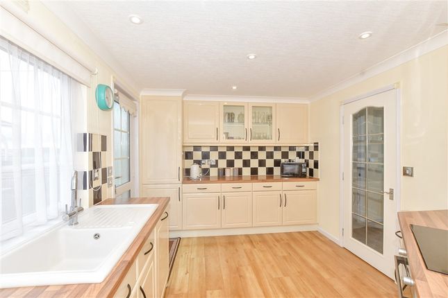 Faversham Road, Whitstable photo 3