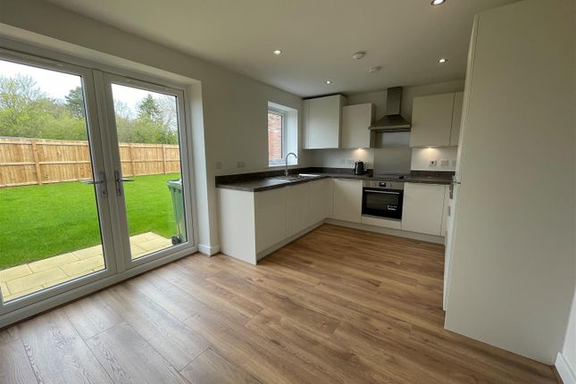 24, Parisi Way, York photo 3