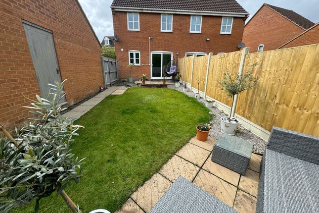 Semi-detached house for sale in Cavendish Way, Sunningdale, Grantham