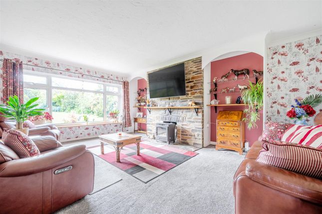 Anneth Lowen, -, Helston photo 3
