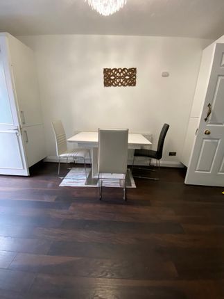 Thumbnail Room to rent in Ferry Street, London