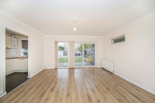 40, Windmill Hill, Ruislip photo 2