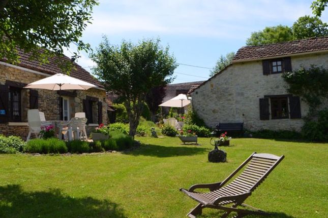 Property for sale in Near Thenon, Dordogne, Nouvelle-Aquitaine