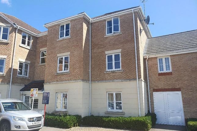 Thumbnail Flat to rent in Endeavour Road, Swindon
