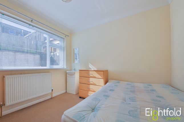 21 Fitch Drive, Brighton photo 4