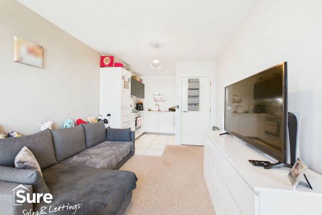 46 K D Tower, Cotterells, Hemel Hempstead photo 3