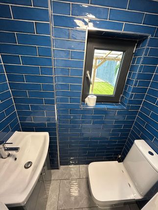 17, Clarke Street, Cardiff photo 5