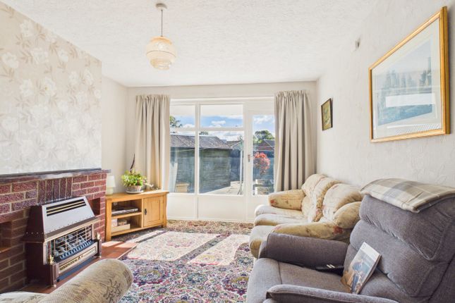 25 Howe Lane, Nafferton, East Riding Of Yorkshire photo 2